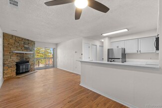 4450 S Pitkin St Unit 123, Aurora, CO 80015