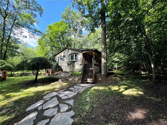 4641 Buck Valley Cir, East Stroudsburg, PA 18301