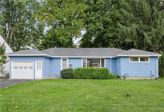 110 Gordon Ave, Mattydale, NY 13211