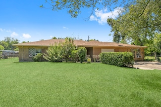 814 Isetta Ln, Houston, TX 77060