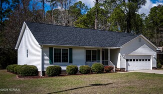 715 San Juan Rd, New Bern, NC 28560