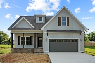 1711 Creekside Dr, Cookeville, TN 38501