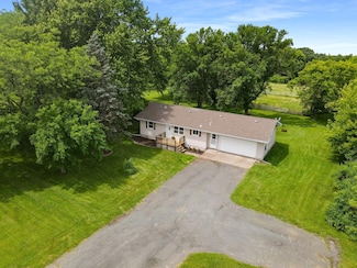 559 Wisconsin 35, Osceola, WI 54020