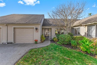 882 Heritage Hills Unit B, Somers, NY 10589