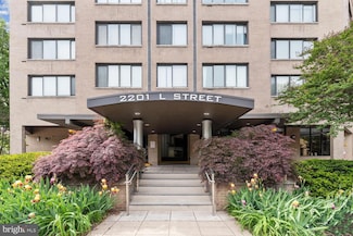 2201 L St NW Unit 906, Washington, DC 20037