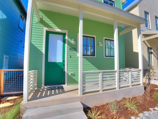 1078 Hangar Dr, Oklahoma City, OK 73108