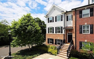 26 River St, Red Bank, NJ 07701