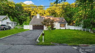 78 Norman Ln, Old Bridge, NJ 08857