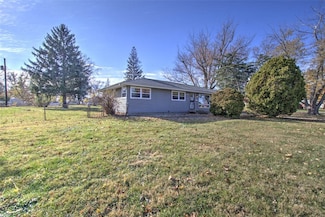 191 W Grove Rd, Decatur, IL 62521