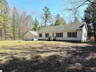 11720 Loch Alpine Rd, Kalkaska, MI 49646