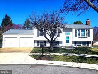 9000 Flintwood Ct, Fort Washington, MD 20744