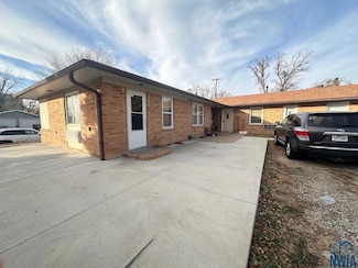 217 W 28th St, South Sioux City, NE 68776