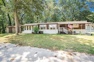 3318 Spring Hill Dr, Norton Shores, MI 49444