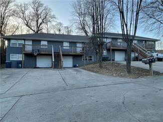 401 S Forest Ave, Sugar Creek, MO 64054