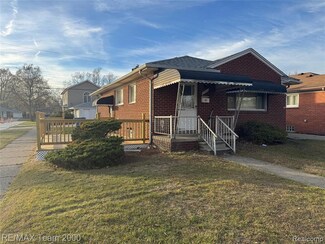 8401 Nightingale St, Dearborn Heights, MI 48127