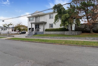 31-14 Healy Ave, Far Rockaway, NY 11691