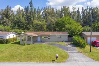 5450 SW 55th Ave, Davie, FL 33314