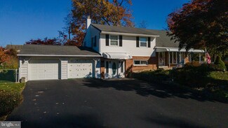 28 Arbor Ln, Feasterville-Trevose, PA 19053