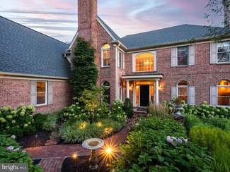 711 Sturbridge Dr, Bryn Mawr, PA 19010
