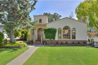 17860 Andrews St, Monte Sereno, CA 95030