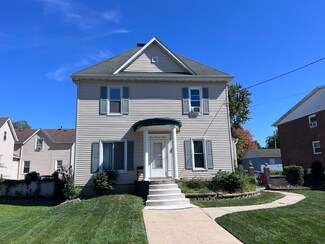 308 S 1st St, Dekalb, IL 60115