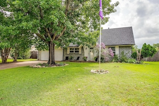 5624 Belfast Ln, North Richland Hills, TX 76180