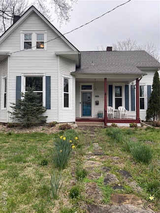 911 Grand Ave, Edwardsville, IL 62025