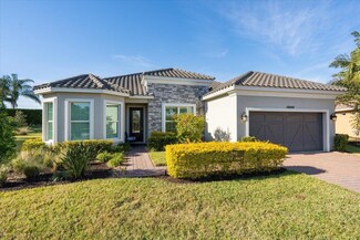 10048 SW Red Oak Ct, Port Saint Lucie, FL 34987