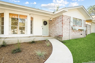 10915 Burr Oak Dr, San Antonio, TX 78230