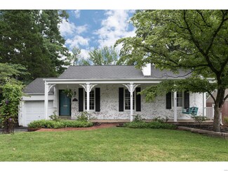 971 Glenmoor Ave, Saint Louis, MO 63122