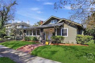 114 E 48th St, Savannah, GA 31405