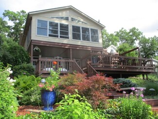 535 Ln 221b Hamilton Lake, Hamilton, IN 46742