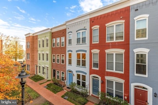 351 L St SE, Washington, DC 20003