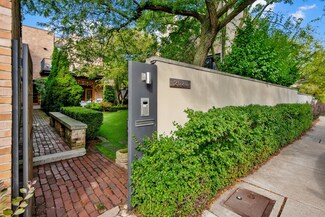 2620 N Lakewood Ave, Chicago, IL 60614