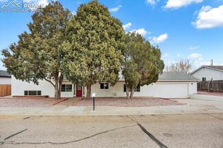 706 Cherry Ln, Pueblo, CO 81005