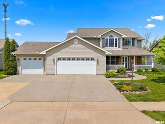 1509 Kelsey St, Washington, IL 61571