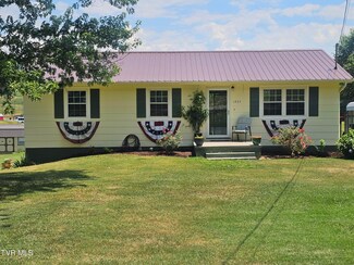 1037 W Vann Rd, Greeneville, TN 37743