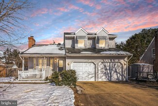 11217 Meadfield Dr, Bealeton, VA 22712