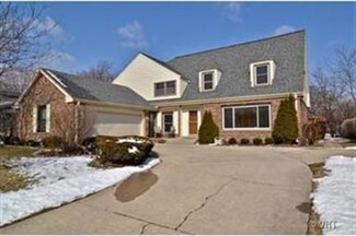 4032 Chester Dr, Glenview, IL 60026