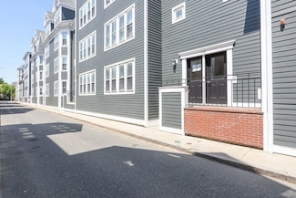 128 Tudor St Unit C, Boston, MA 02127