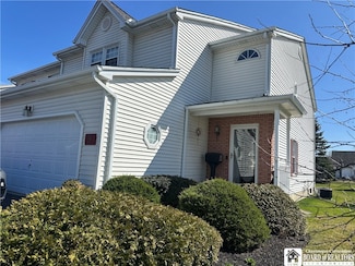 9 Foxwood Row, Depew, NY 14043