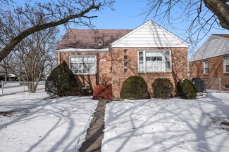 1026 W Home Ave, Hobart, IN 46342