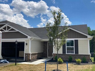 21 S Peak Dr, McGaheysville, VA 22840