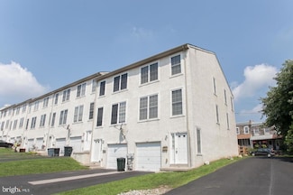274 Lauriston St, Philadelphia, PA 19128