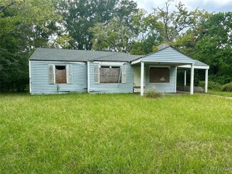 10 Davis Dr, Montgomery, AL 36105