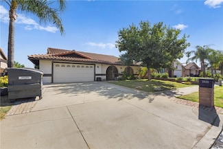 2925 Mirada Rd, Highland, CA 92346