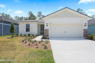 2413 Glade Ln, Green Cove Springs, FL 32043