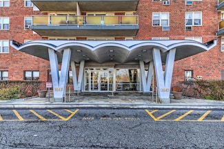 1841 Central Park Ave Unit 8E, Yonkers, NY 10710