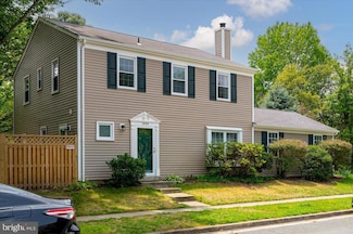 2333 Dartmouth Ln, Crofton, MD 21114