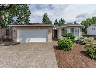 8261 SW Matthew Park St, Portland, OR 97224
